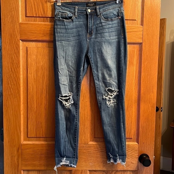 Judy Blue Denim - Judy Blue High waist Frayed Hem Skinny Size 7/28